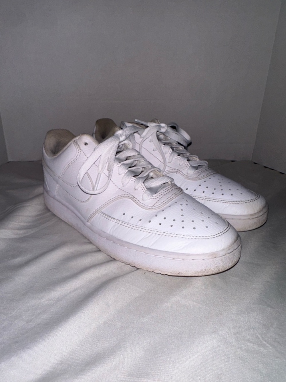 Nike Men’s White Leather Low-Top Sneakers
